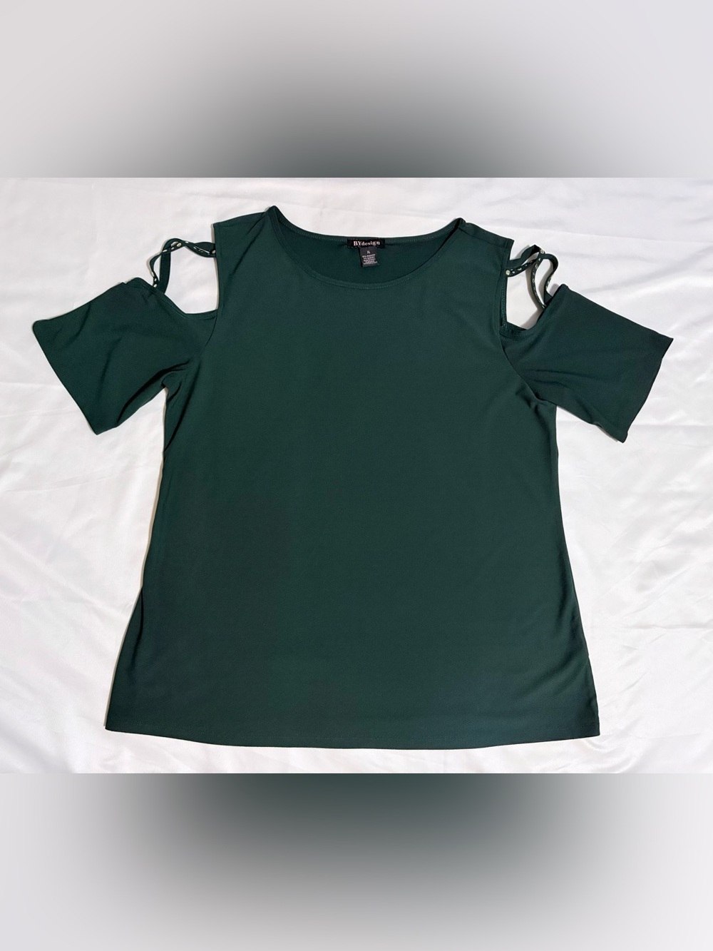 BYdesign Women’s XL Green Solid Cold Shoulder Stretch Knit Round Neck Top